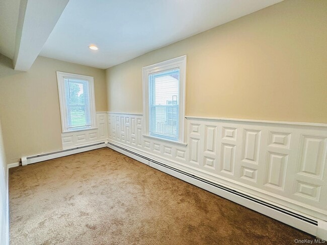 Building Photo - 181 Mansion St