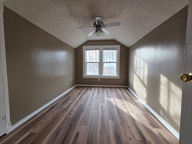 Building Photo - 4204 Pacific St