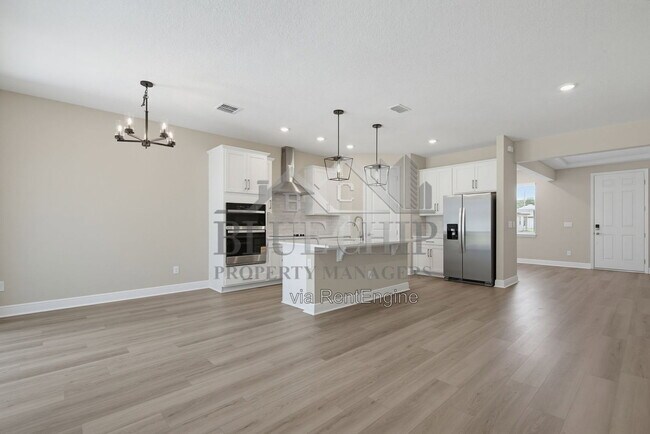 Building Photo - 1213 Pampus Dr