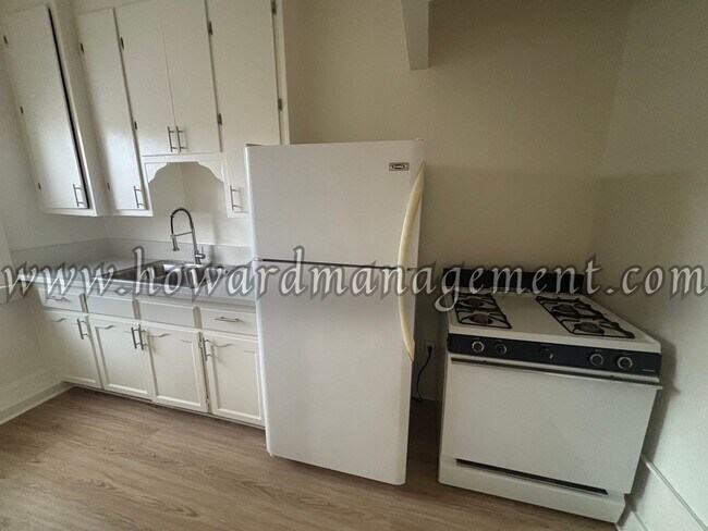 Building Photo - 00457BO