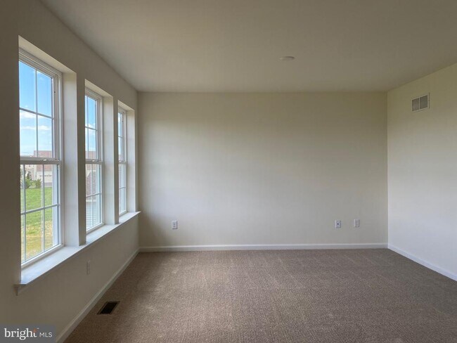 Building Photo - 2444 W Palladio Pl