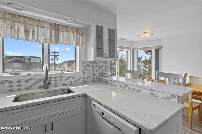 Building Photo - 30 Dune Terrace