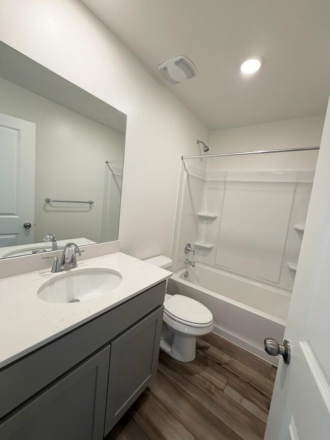 Building Photo - 496 S 1140 W