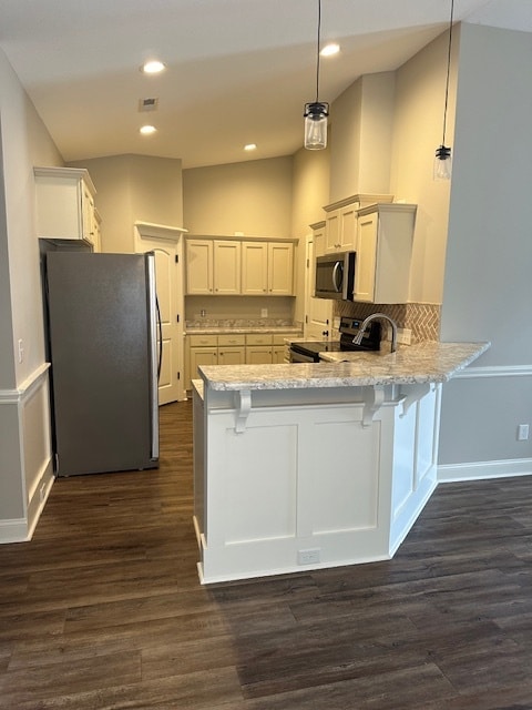Building Photo - 2250 Sweet Bay Dr