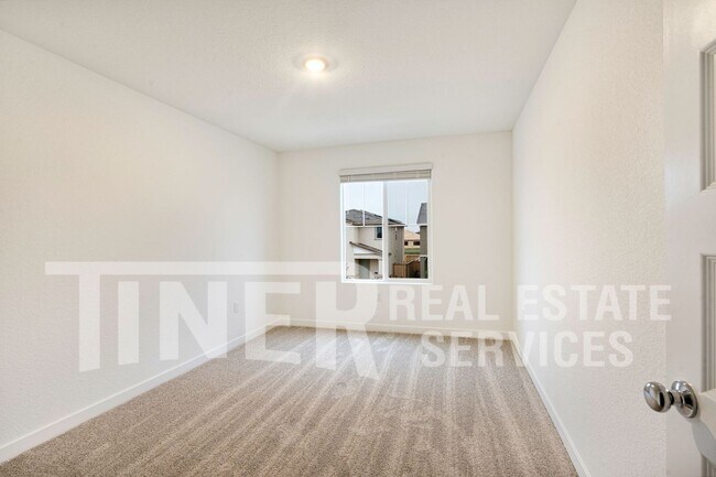 Building Photo - 8540 Anker Wy