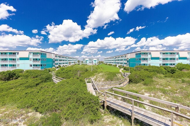 Building Photo - 301 Commerce Way