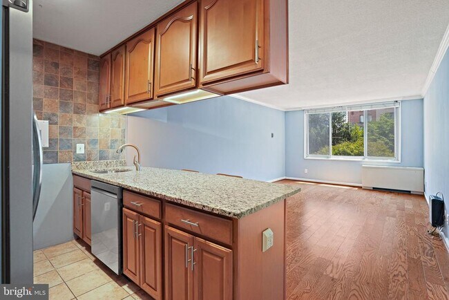 Building Photo - 11801 Rockville Pike