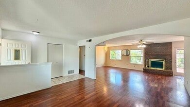 Building Photo - 12205 Brentwood Hills Blvd NE