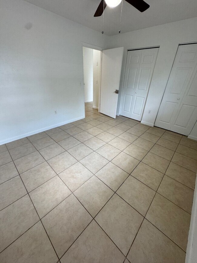 Building Photo - 1643 NE 70th St