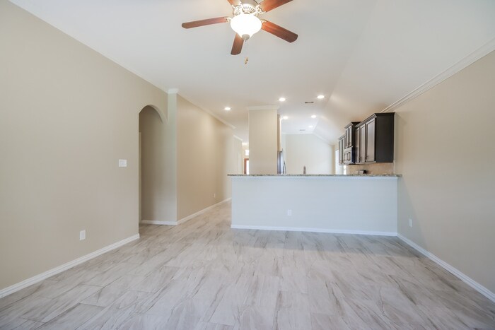 Building Photo - 23130 Mestina Knoll Dr