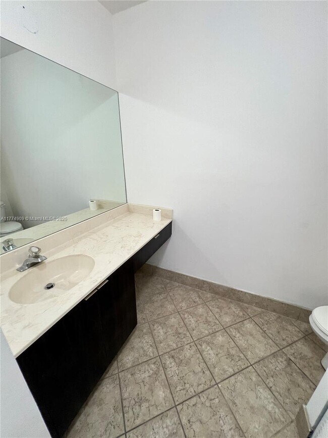 Building Photo - 6275 NW 109th Ave