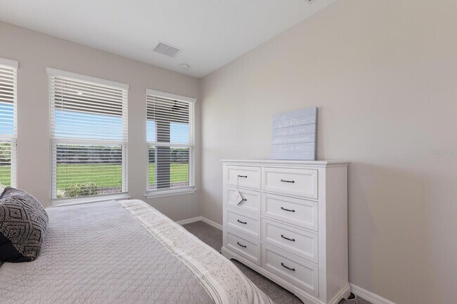 Building Photo - 9312 Tequila Sunrise Dr