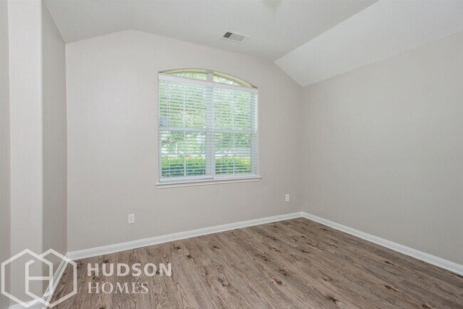 Building Photo - 10204 Wood Fern Court, Conroe, TX 77385 - ...