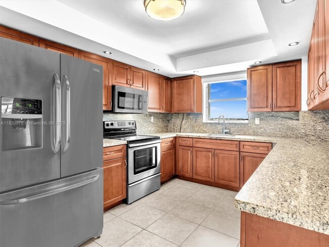 Building Photo - 2750 NE 183rd St