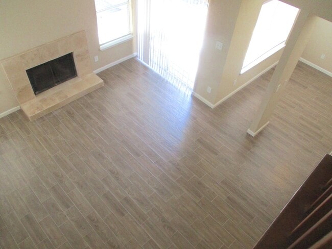 Building Photo - GET A BIG HOUSE FOR A SMALL PRICE IN BEAR CREEK