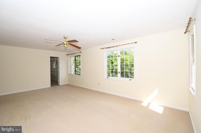 Building Photo - 26 Holly Leaf Ct
