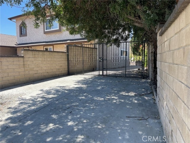 Building Photo - 2423 Cordoza Ave