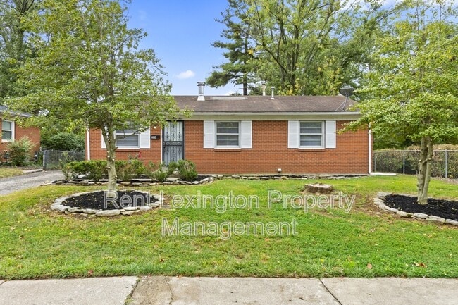 Primary Photo - 304 Harvard Dr