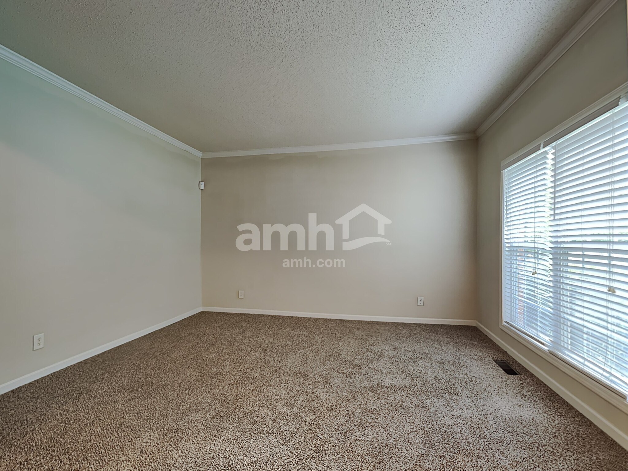 Building Photo - 2286 Rothwood Acres Rd