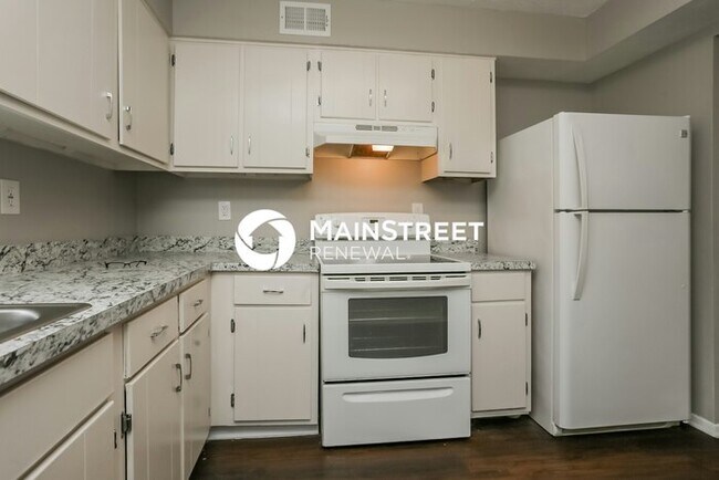 Building Photo - 3 Bedroom Pet-Friendly Home in Stone Mount...