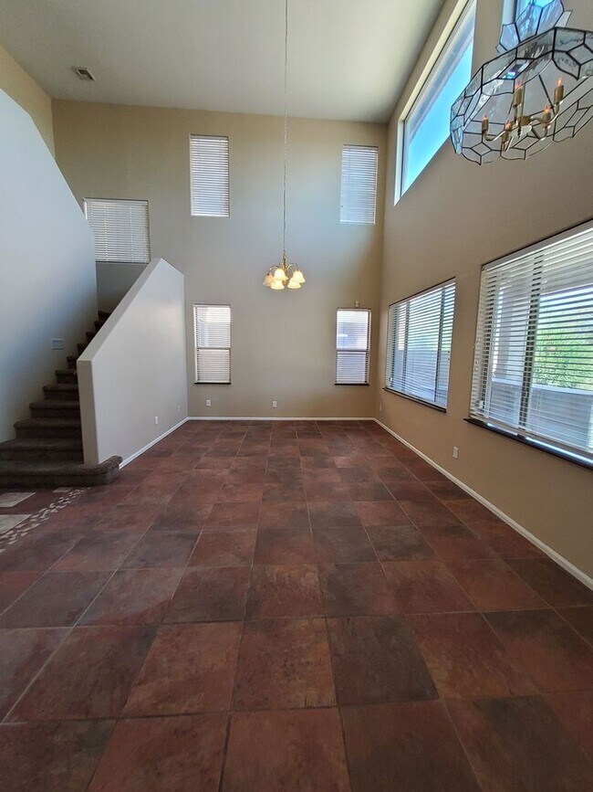 Building Photo - 43172 W Rio Bravo Dr