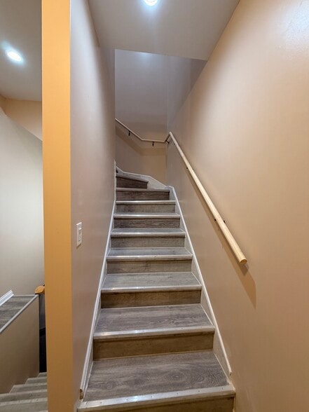 Building Photo - 6741 S Bishop St