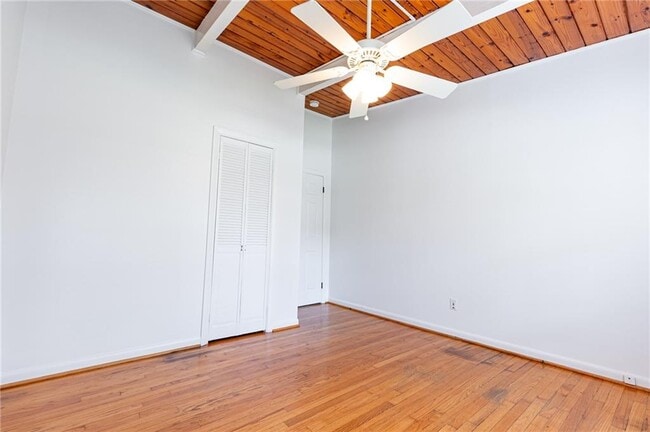 Building Photo - 2373 Ewing Dr NE