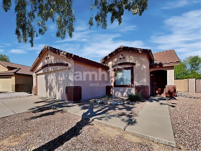 Primary Photo - 16400 N Lasso Dr