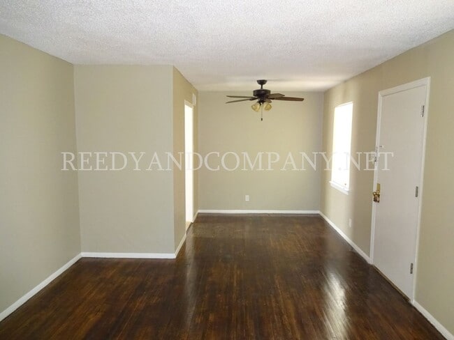 Building Photo - 1645 Kilarney Ave