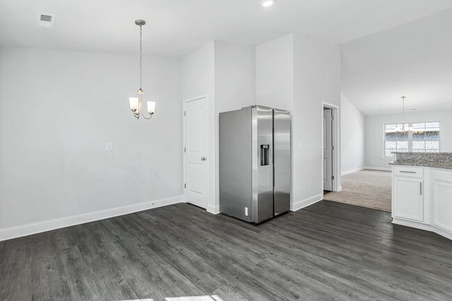 Building Photo - 201 Abercorn Dr