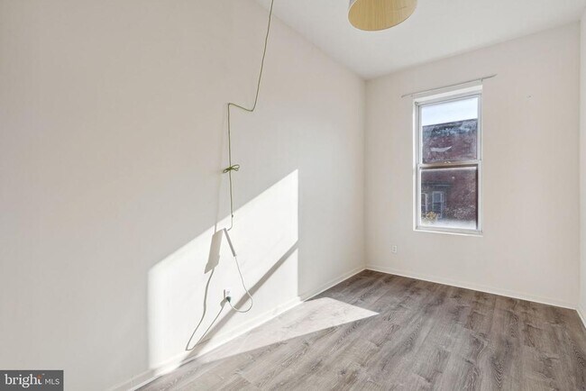 Building Photo - 1540 N 18th St