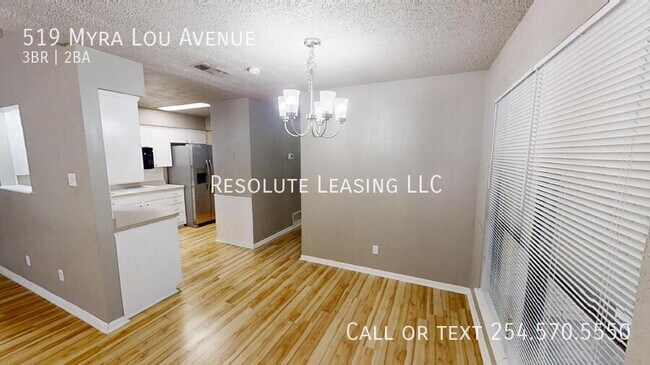 Building Photo - 519 Myra Lou Ave