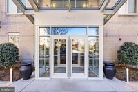 Building Photo - 2726 Gallows Rd