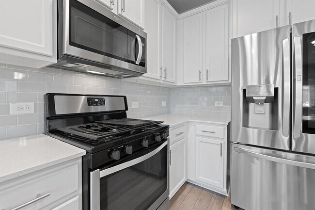 Building Photo - 1213 Devon Stetson Pl