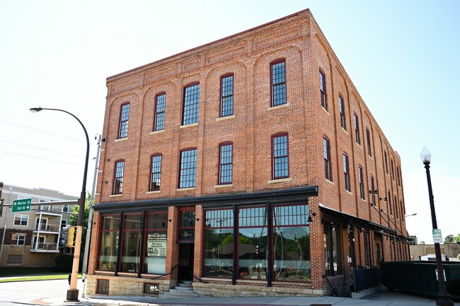 Primary Photo - Lofts on 1st and 3rd