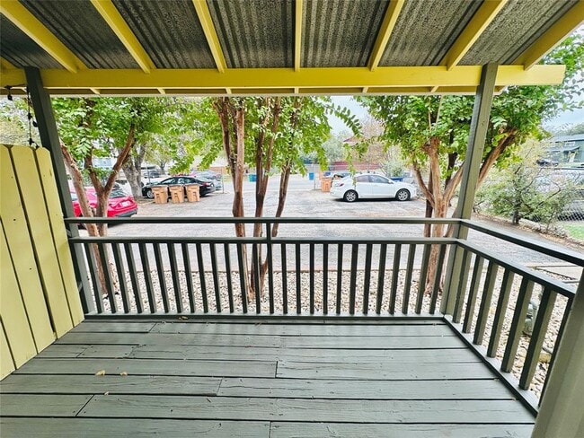 Building Photo - 1314 Southport Dr