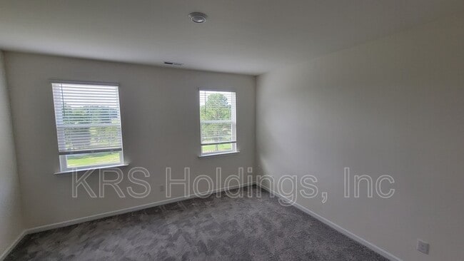 Building Photo - 841 Parc Townes Dr