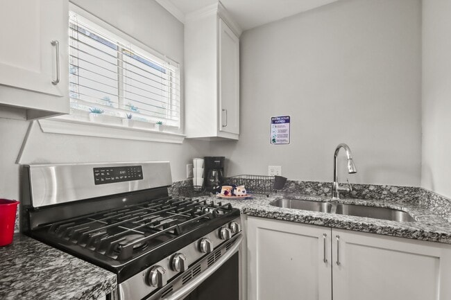 Building Photo - 5302 Treaschwig Rd