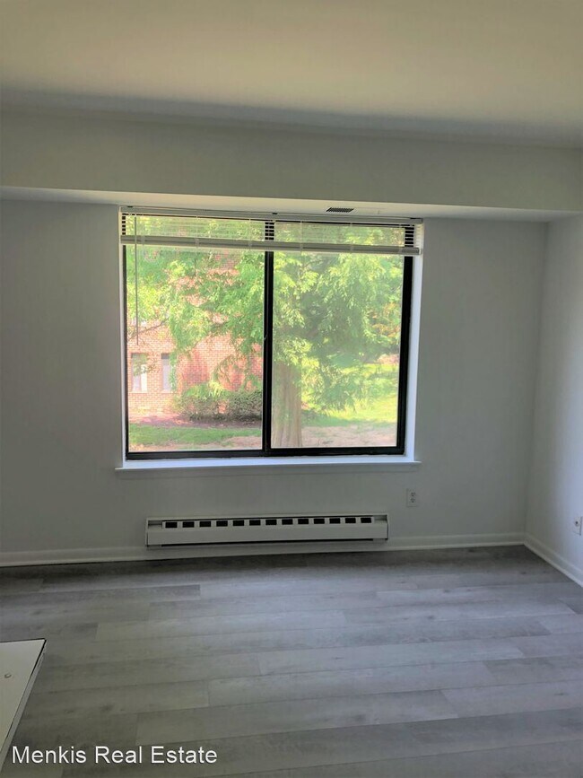 Building Photo - 2 br, 2 bath House - 15210 Elkridge Way # 2G