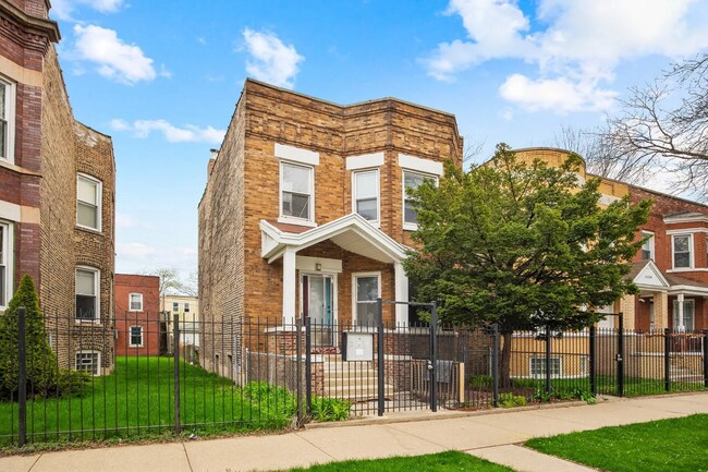 Building Photo - 6337 S Saint Lawrence Ave