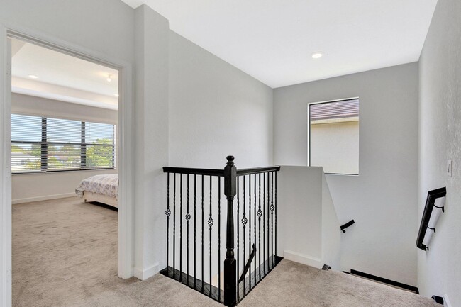 Building Photo - 3244 Dunning Dr