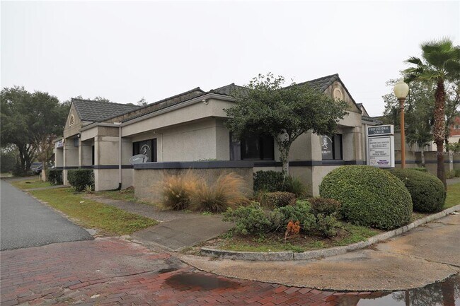 Building Photo - 315 W Call St