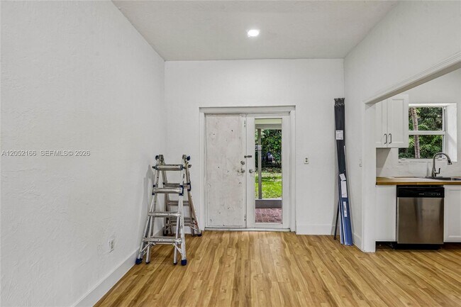 Building Photo - 130 NW 85th St