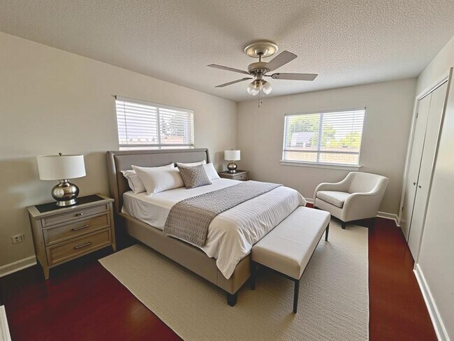 Building Photo - 3106 Duval St