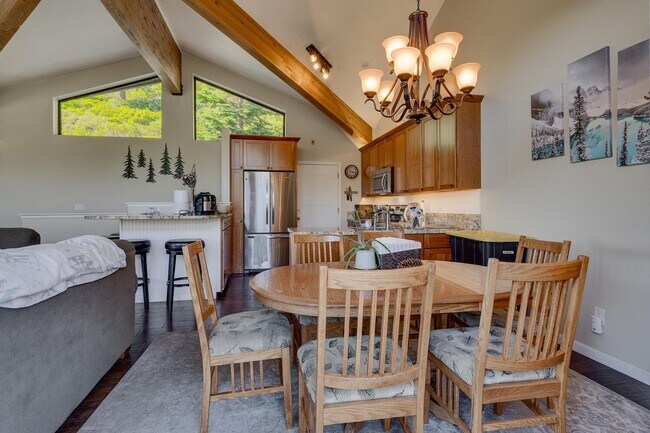 Building Photo - Lakeview condo in Incline Village