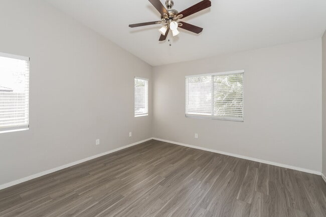 Building Photo - 4911 Dunvegan Ct