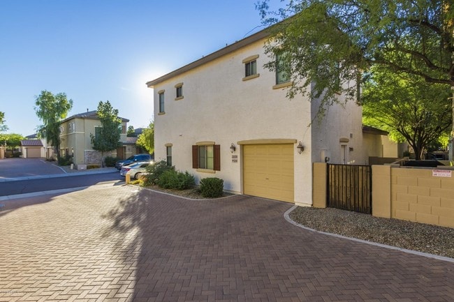 Building Photo - 22026 N 103rd Ln