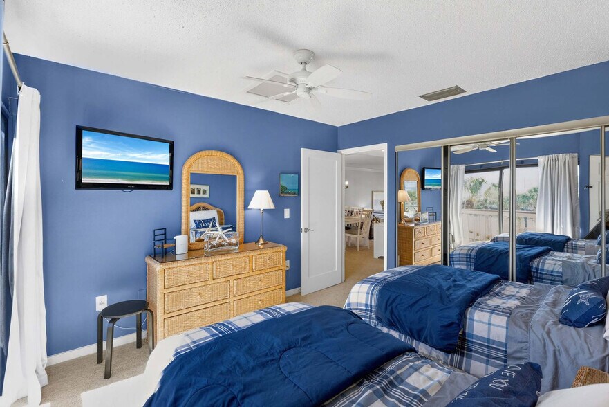 Building Photo - 1179 Lake House Cir