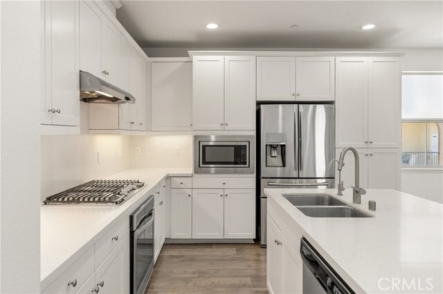 Building Photo - 421 Maravilla Ln