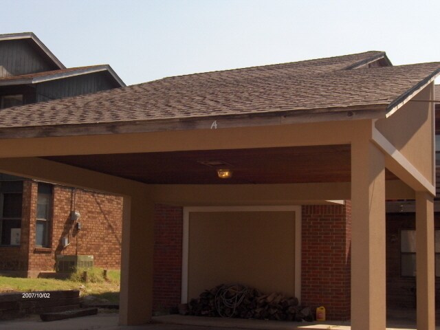 Building Photo - 4034 NW Ozmun Ave